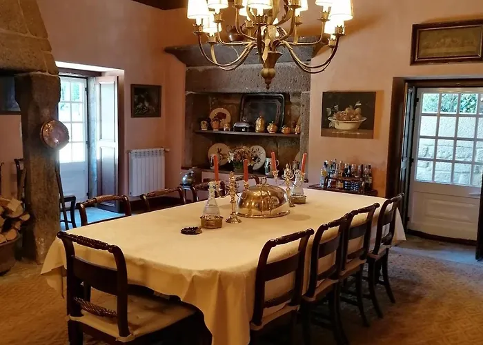 Holiday home Quinta Da Lapa Do Gato Mesquitela